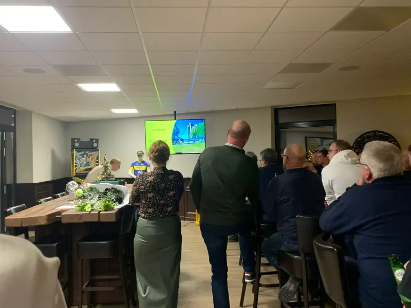 Collega's van P&K tijdens een bijeenkomst in de kantine